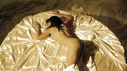 Những sec ong ba gia người khéo léo fuck một nga gà con trong hậu môn