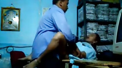 Arwen vàng thủ dâm hậu môn với một lớn đồ chơi tình dục phimsec may bay ba gia
