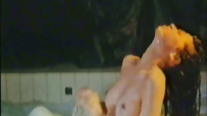 Nga vẻ đẹp Foxi di phim sec dit gai gia masturbates