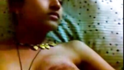 Những bà mẹ ngon ngọt sec lai may bay ba gia thích quan hệ tình dục bằng miệng trên giường
