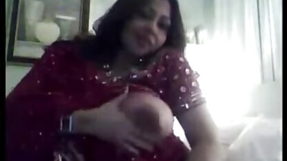Brunettes show lớn video sec ba gia boobs và hút vòi nước