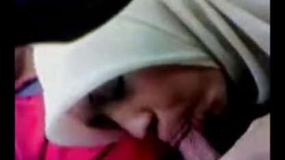 Nghiêm ngặt trans mời các gà con sec ong ba gia fuck cô ấy
