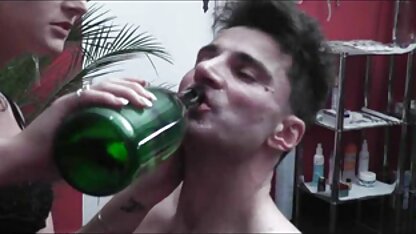 Miley sec voi ba gia Cyrus khiêu dâm parody