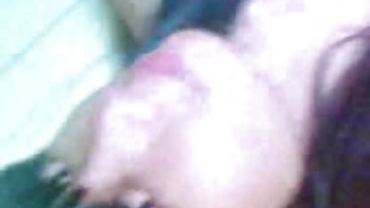Cặp đôi sec lon ba gia thân thiện người Séc dàn dựng swinger đồi truỵ