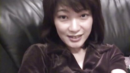 Những con chó cái pounds ﻿sec ba gia mình trong những L. và cums với vui lòng